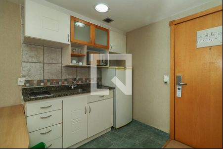 Cozinha de apartamento para alugar com 1 quarto, 36m² em Rio Branco, Porto Alegre