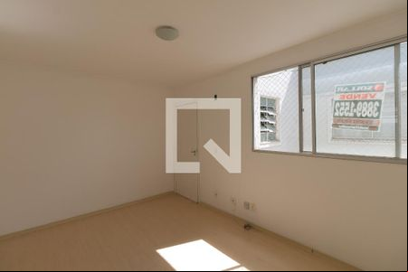 Sala de apartamento para alugar com 2 quartos, 49m² em Campo Alegre, Belo Horizonte