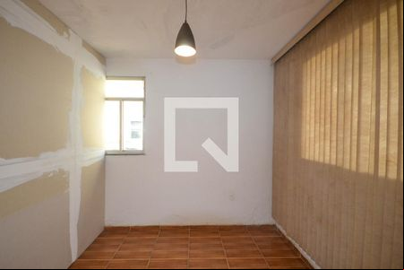 Sala de casa para alugar com 1 quarto, 56m² em Centro, Nilópolis