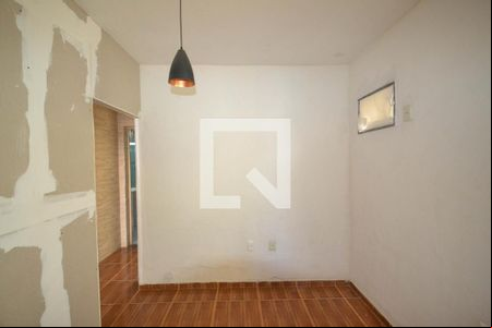 Quarto de casa para alugar com 1 quarto, 56m² em Centro, Nilópolis