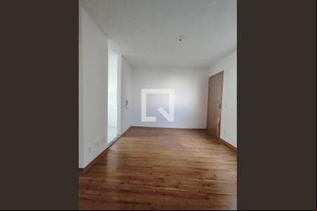 Sala de apartamento para alugar com 2 quartos, 45m² em Bom Jesus, Contagem