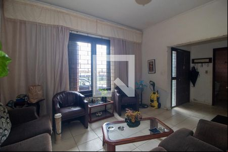 Sala de casa para alugar com 3 quartos, 136m² em Guarujá, Porto Alegre