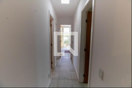 Corredor de apartamento para alugar com 3 quartos, 132m² em Itaipu, Niterói