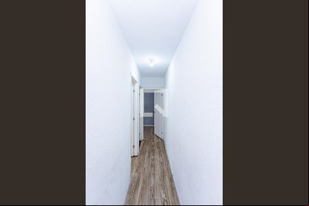 Corredor de apartamento para alugar com 2 quartos, 41m² em Vila Jaraguá, São Paulo
