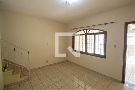 Sala de casa para alugar com 3 quartos, 150m² em Vila Constança, São Paulo