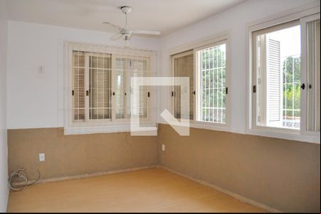 Sala de casa para alugar com 4 quartos, 249m² em Teresópolis, Porto Alegre