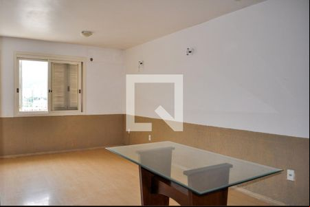 Sala de casa para alugar com 4 quartos, 249m² em Teresópolis, Porto Alegre