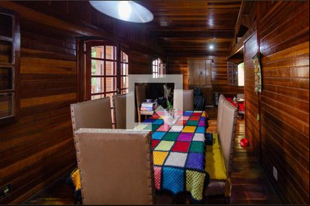 Sala de casa à venda com 3 quartos, 210m² em Santa Lúcia, Belo Horizonte
