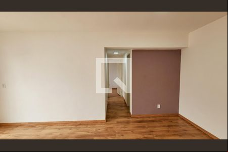 Sala de apartamento para alugar com 2 quartos, 56m² em Vila Tupi, Várzea Paulista