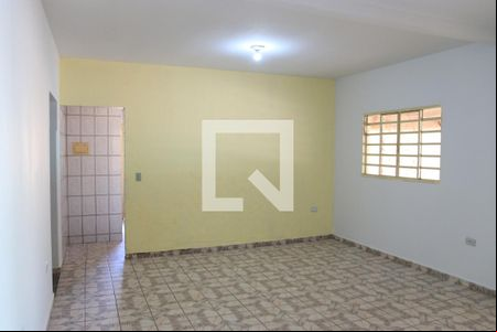 Sala de casa para alugar com 4 quartos, 170m² em Jardim Guanabara, Goiânia