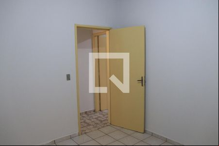 Quarto 2 de casa para alugar com 4 quartos, 170m² em Jardim Guanabara, Goiânia