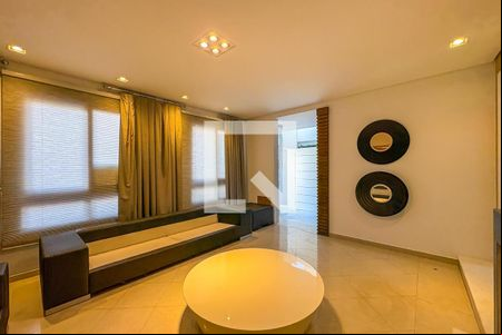Sala de casa de condomínio para alugar com 3 quartos, 342m² em Centro, São Bernardo do Campo