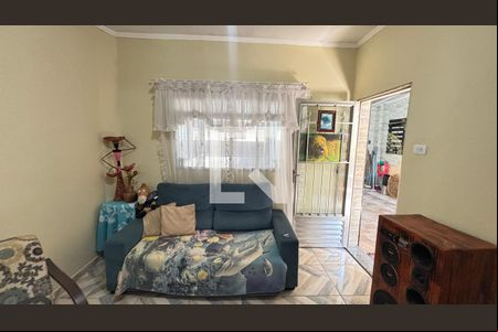 Sala de casa para alugar com 2 quartos, 230m² em Jardim Marek, Santo André