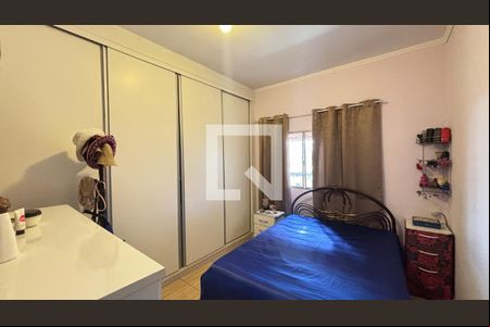 Quarto 1 de casa para alugar com 2 quartos, 230m² em Jardim Marek, Santo André