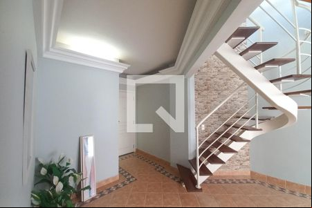 Sala de apartamento para alugar com 3 quartos, 210m² em Cambuí, Campinas