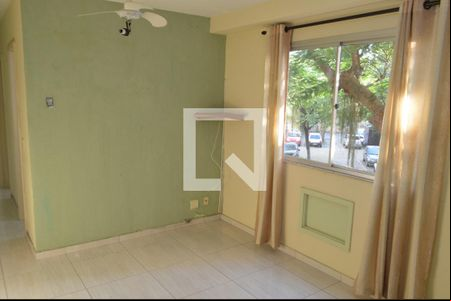 Sala  de apartamento para alugar com 2 quartos, 60m² em Freguesia (jacarepaguá), Rio de Janeiro