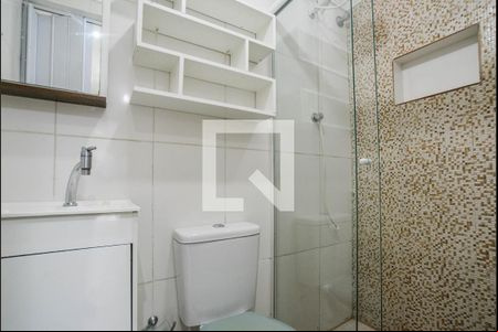 Banheiro de kitnet/studio para alugar com 1 quarto, 20m² em Jardim Ocara, Santo André