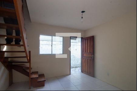 Sala de casa à venda com 2 quartos, 49m² em São José, Porto Alegre