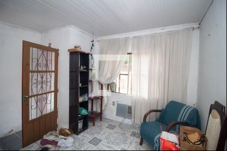 Sala de casa à venda com 4 quartos, 390m² em Vila Nova, Porto Alegre