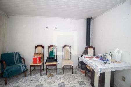 Sala de casa à venda com 4 quartos, 390m² em Vila Nova, Porto Alegre