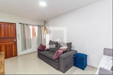 Sala de casa de condomínio para alugar com 2 quartos, 65m² em Parada Xv de Novembro, São Paulo
