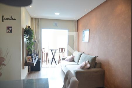 Sala de apartamento para alugar com 2 quartos, 54m² em Vila Humaita, Santo André