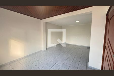 Sala  de casa à venda com 4 quartos, 177m² em Vila Alzira, Santo André