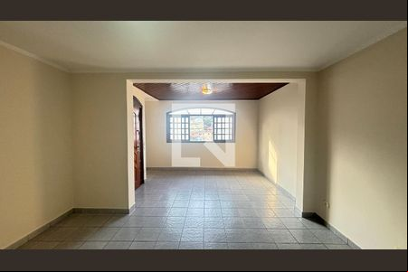 Sala  de casa à venda com 4 quartos, 177m² em Vila Alzira, Santo André