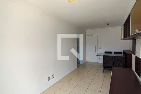 Sala de apartamento para alugar com 2 quartos, 70m² em Taquara, Rio de Janeiro