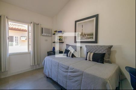 Quarto de casa de condomínio para alugar com 2 quartos, 60m² em Recreio dos Bandeirantes, Rio de Janeiro