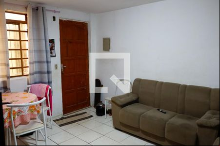 Sala de apartamento à venda com 2 quartos, 50m² em Padroeira, Osasco