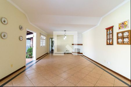 Sala de casa para alugar com 3 quartos, 287m² em Loteamento Caminhos de San Conrado (sousas), Campinas