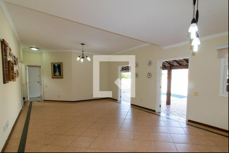 Sala de casa para alugar com 3 quartos, 287m² em Loteamento Caminhos de San Conrado (sousas), Campinas