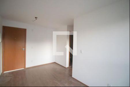Sala de apartamento para alugar com 2 quartos, 50m² em Colubandê, São Gonçalo