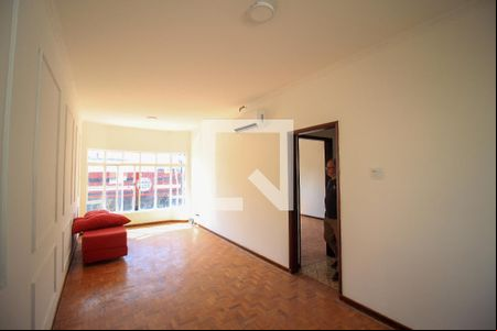 Sala de casa à venda com 2 quartos, 230m² em Vila Regente Feijó, São Paulo