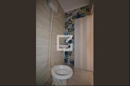 Banheiro de kitnet/studio para alugar com 1 quarto, 24m² em Campo Grande, Rio de Janeiro