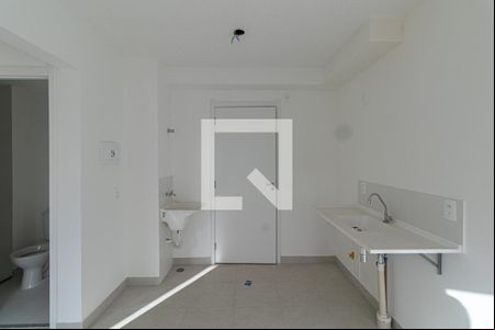 Sala/Cozinha/Área de Serviço  de apartamento para alugar com 2 quartos, 32m² em Fazenda Aricanduva, São Paulo