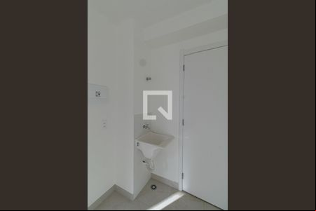 Sala/Cozinha/Área de Serviço  de apartamento para alugar com 2 quartos, 32m² em Fazenda Aricanduva, São Paulo