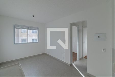 Sala/Cozinha/Área de Serviço  de apartamento para alugar com 2 quartos, 32m² em Fazenda Aricanduva, São Paulo