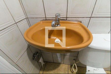 Banheiro de casa para alugar com 1 quarto, 12m² em Jardim Matarazzo, São Paulo
