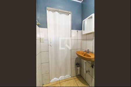 Banheiro de casa para alugar com 1 quarto, 12m² em Jardim Matarazzo, São Paulo