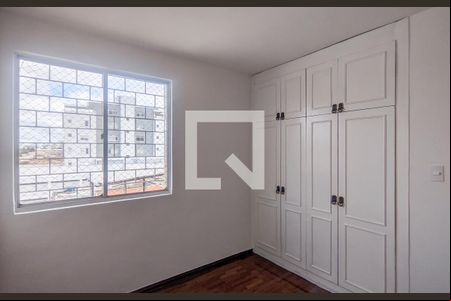 Quarto de apartamento para alugar com 2 quartos, 67m² em Colégio Batista, Belo Horizonte