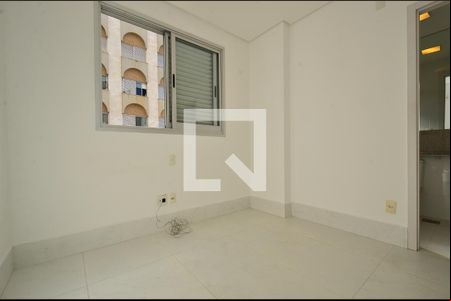 Suíte de apartamento para alugar com 2 quartos, 72m² em Funcionários, Belo Horizonte