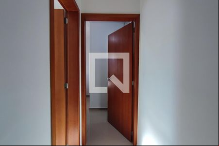 Corredor - Quartos de apartamento para alugar com 2 quartos, 63m² em Jardim Dom Vieira, Campinas