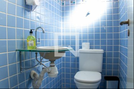 Lavabo de casa para alugar com 6 quartos, 300m² em Tarumã, Pinhais