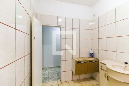 Banheiro de casa para alugar com 1 quarto, 25m² em Vila Jacuí, São Paulo