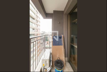Varanda de kitnet/studio para alugar com 1 quarto, 27m² em Perdizes, São Paulo