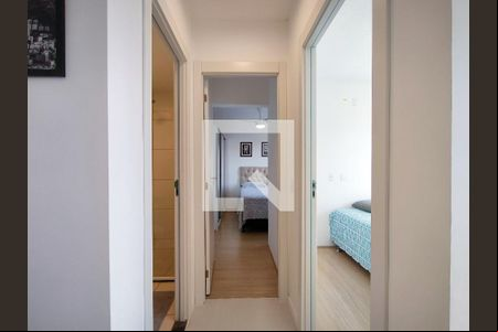 Corredor de apartamento para alugar com 2 quartos, 44m² em Santo Cristo, Rio de Janeiro