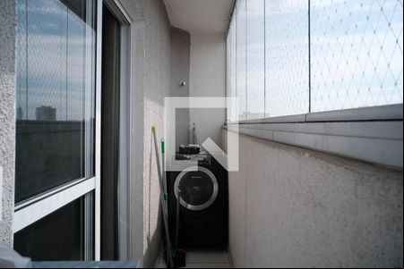 Varanda  de apartamento para alugar com 2 quartos, 50m² em Vila Carmosina, São Paulo