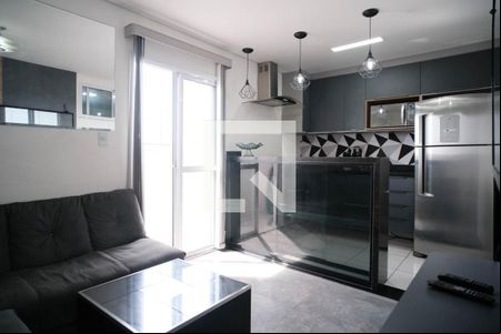 Sala/Cozinha de apartamento para alugar com 2 quartos, 50m² em Vila Carmosina, São Paulo